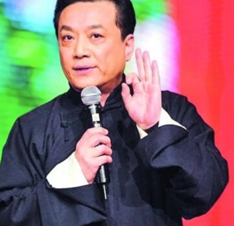 2013年黄金价格走势回顾，全球金融环境下的波动与影响