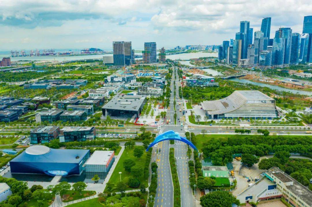 2035年新澳门彩走势图预测分析，科技与传统的融合澳门动态澳彩新浪竞技